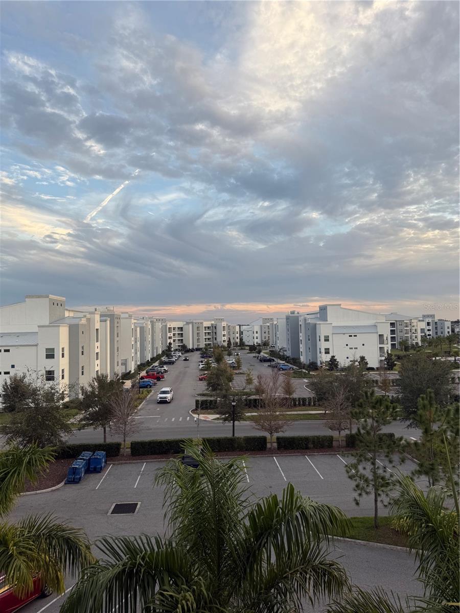 4721 CLOCK TOWER DR #402