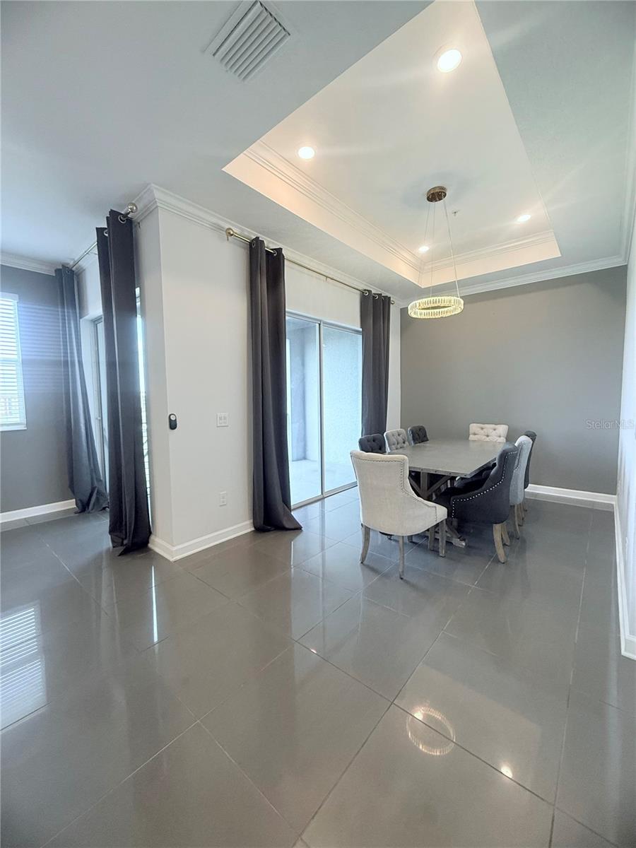 4721 CLOCK TOWER DR #402