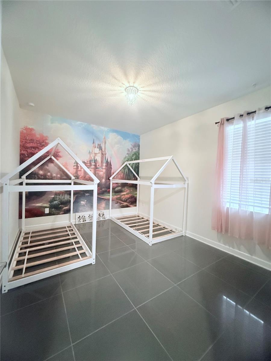 4721 CLOCK TOWER DR #402