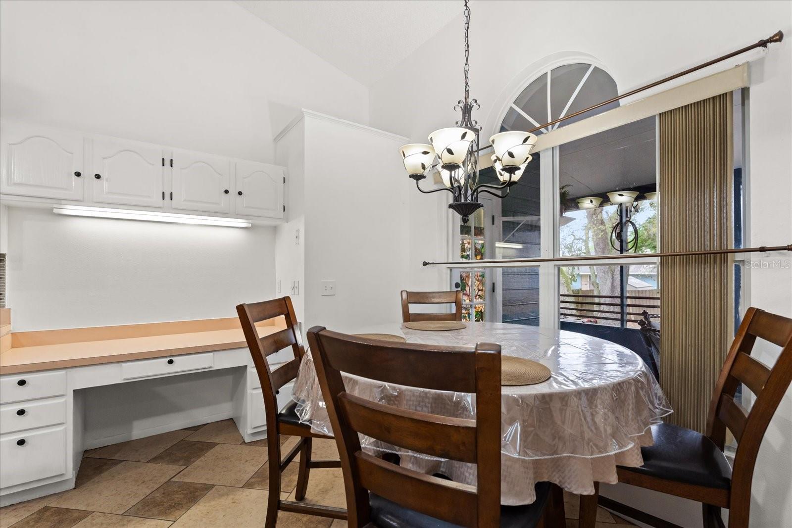 7151 HIAWASSEE OAK DR