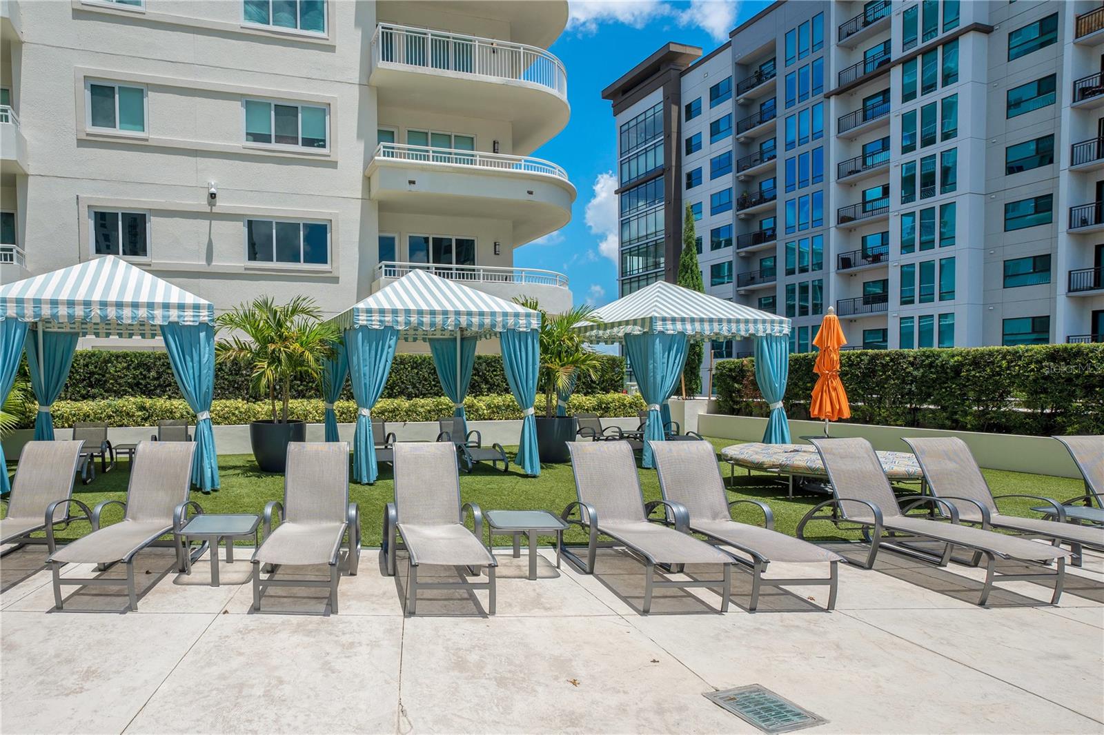 100 S EOLA DR #1102
