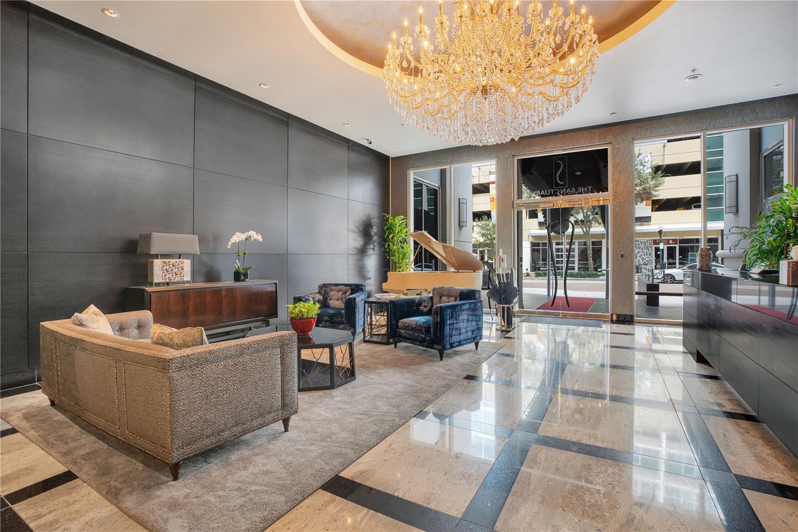 100 S EOLA DR #1102