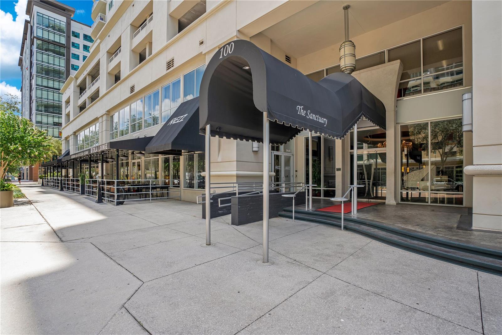 100 S EOLA DR #1102