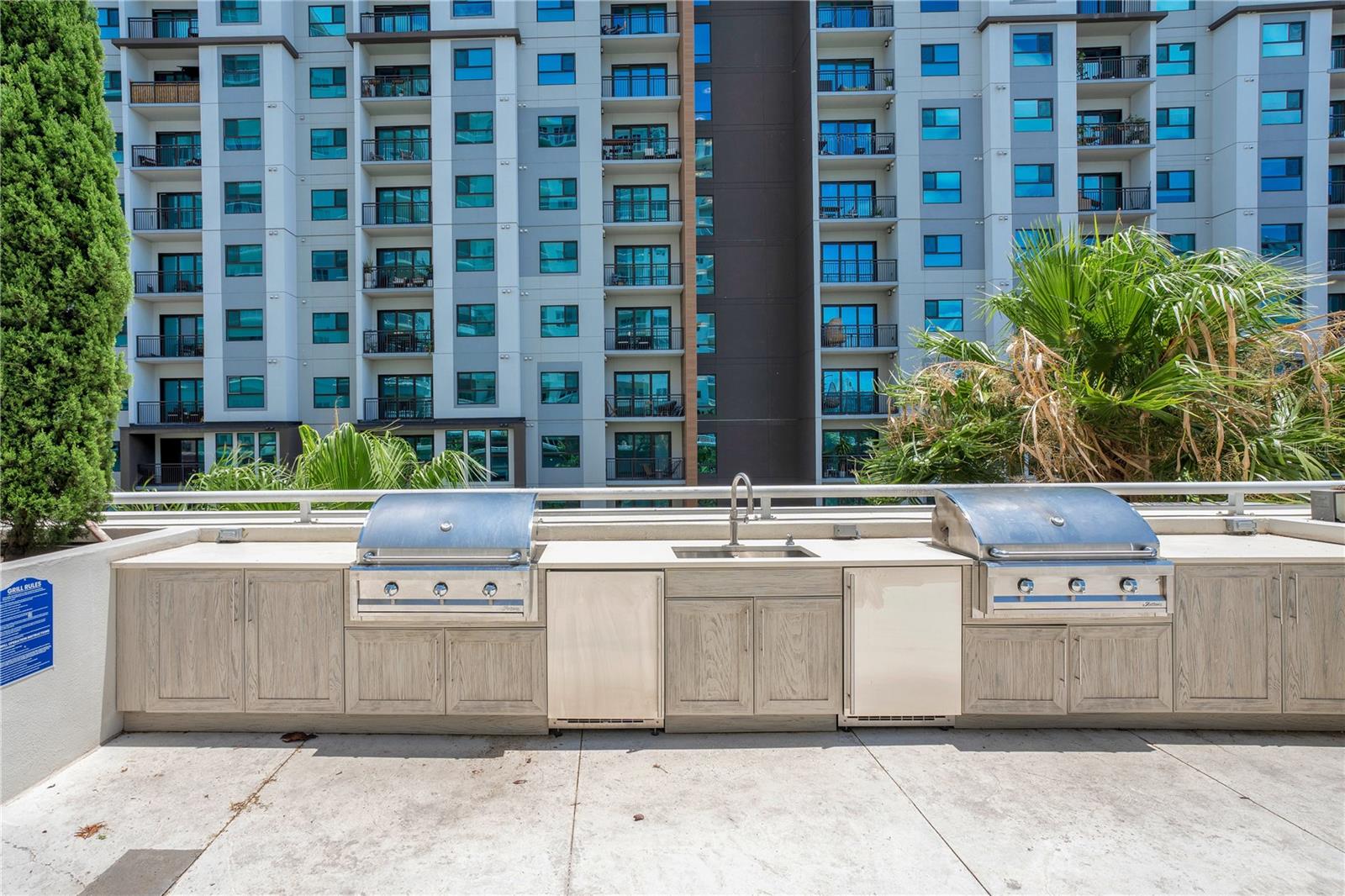 100 S EOLA DR #1102