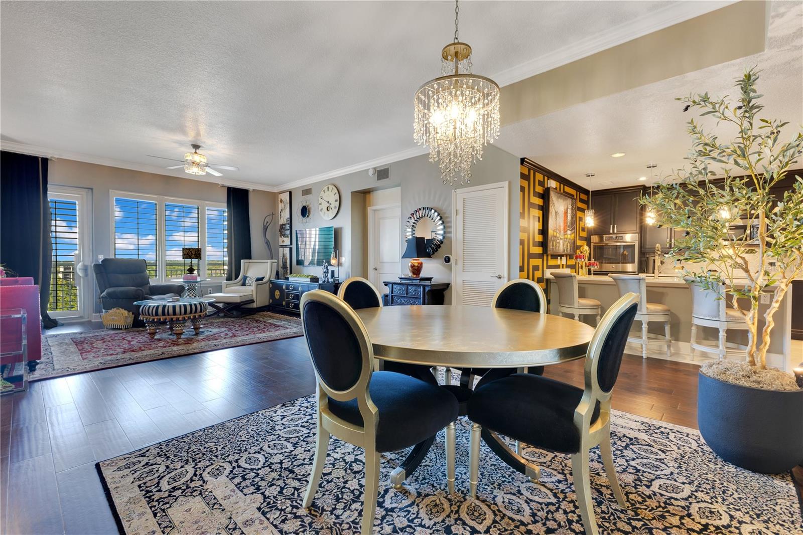 100 S EOLA DR #1102