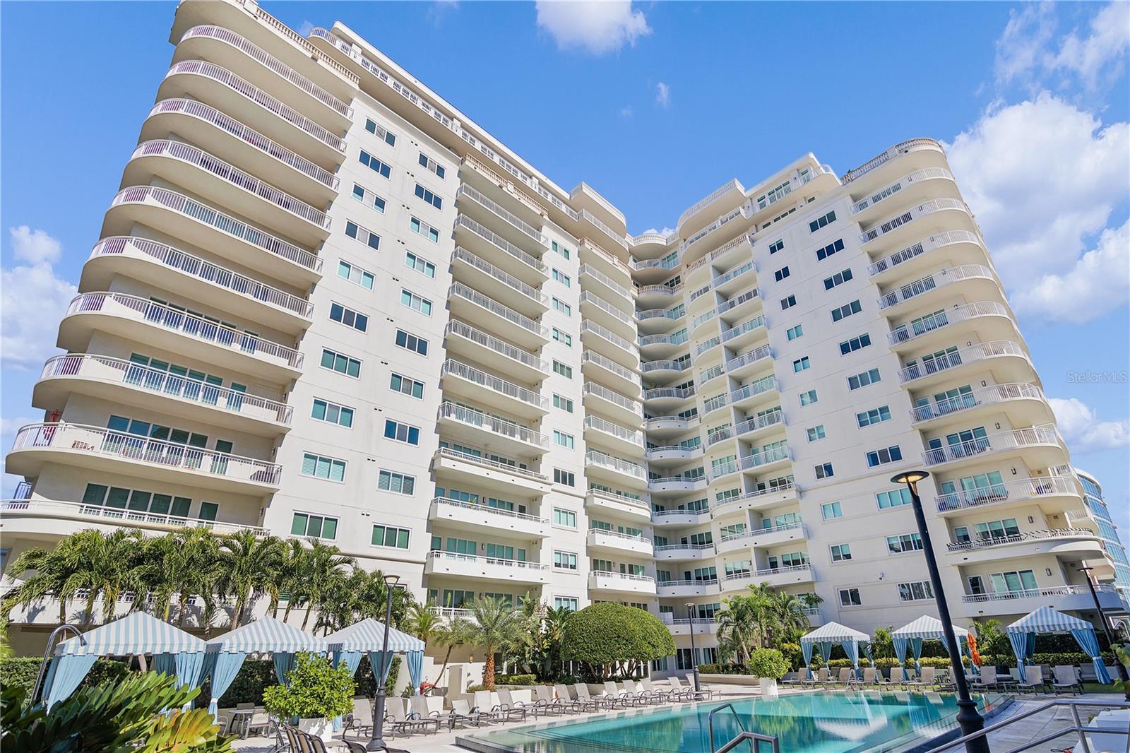 100 S EOLA DR #1102