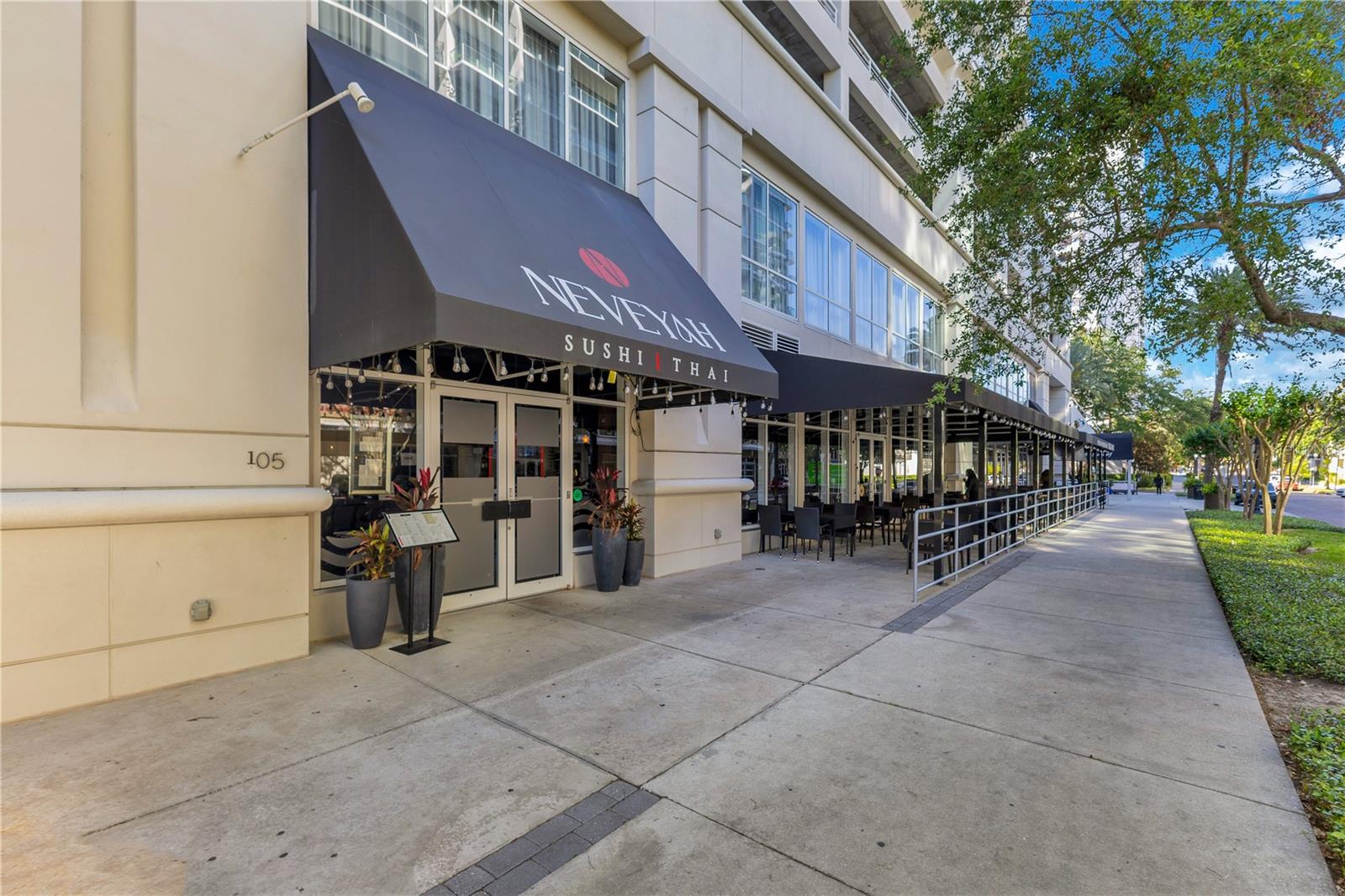 100 S EOLA DR #1102
