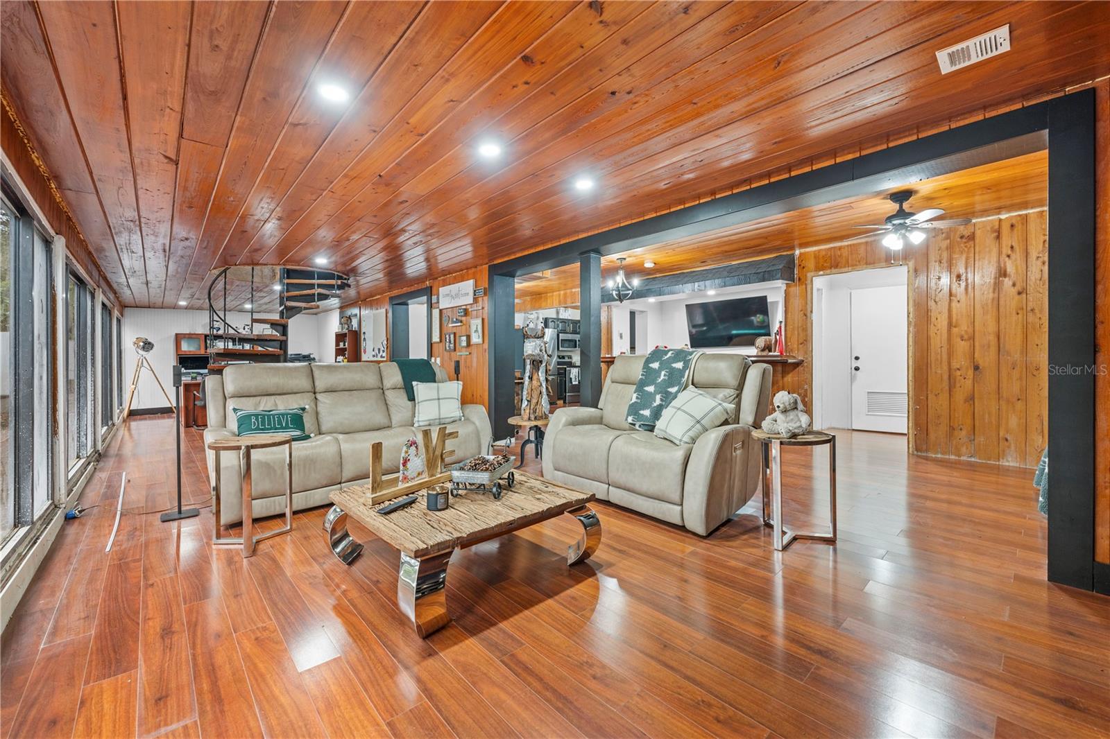 409 SAN SEBASTIAN PRADO