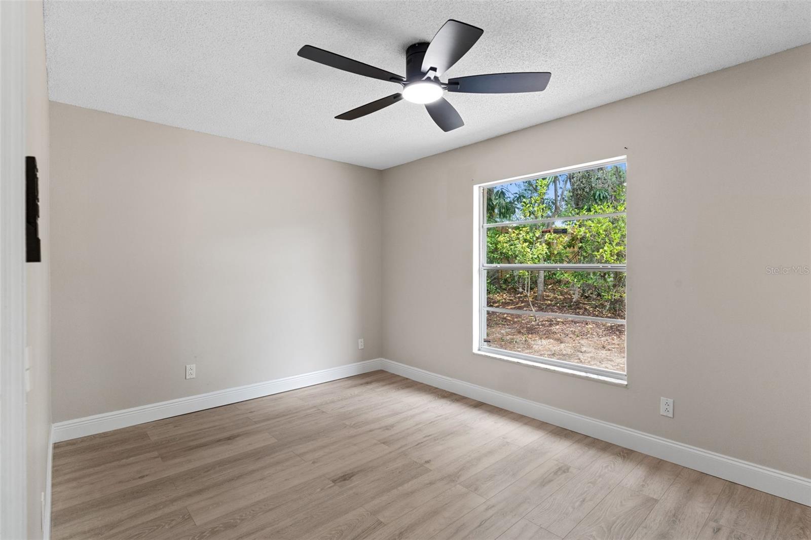 7025 HIAWASSEE OAK DR