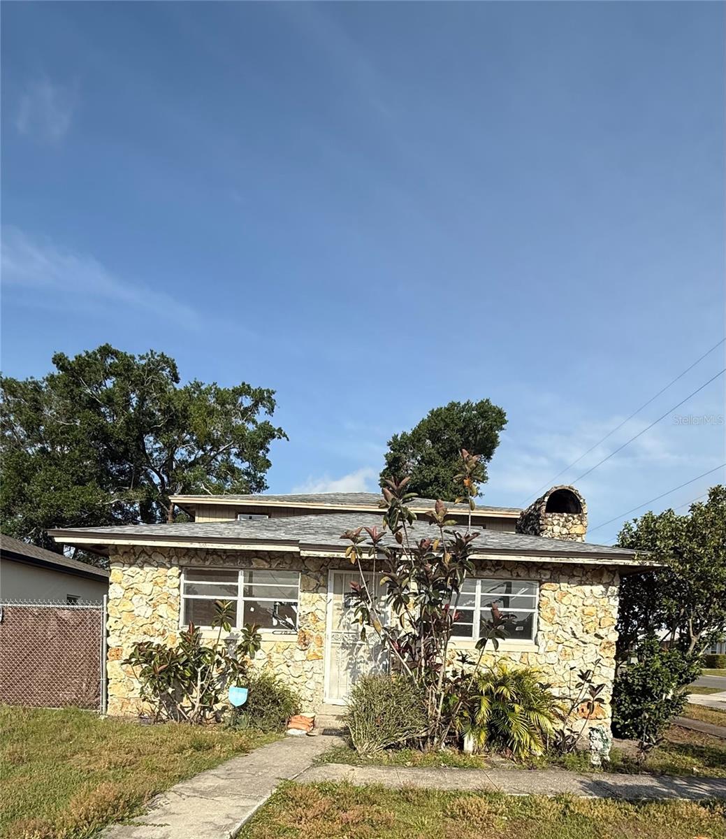 702 WILLIE MAYS PKWY