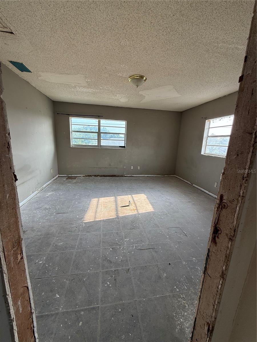 702 WILLIE MAYS PKWY