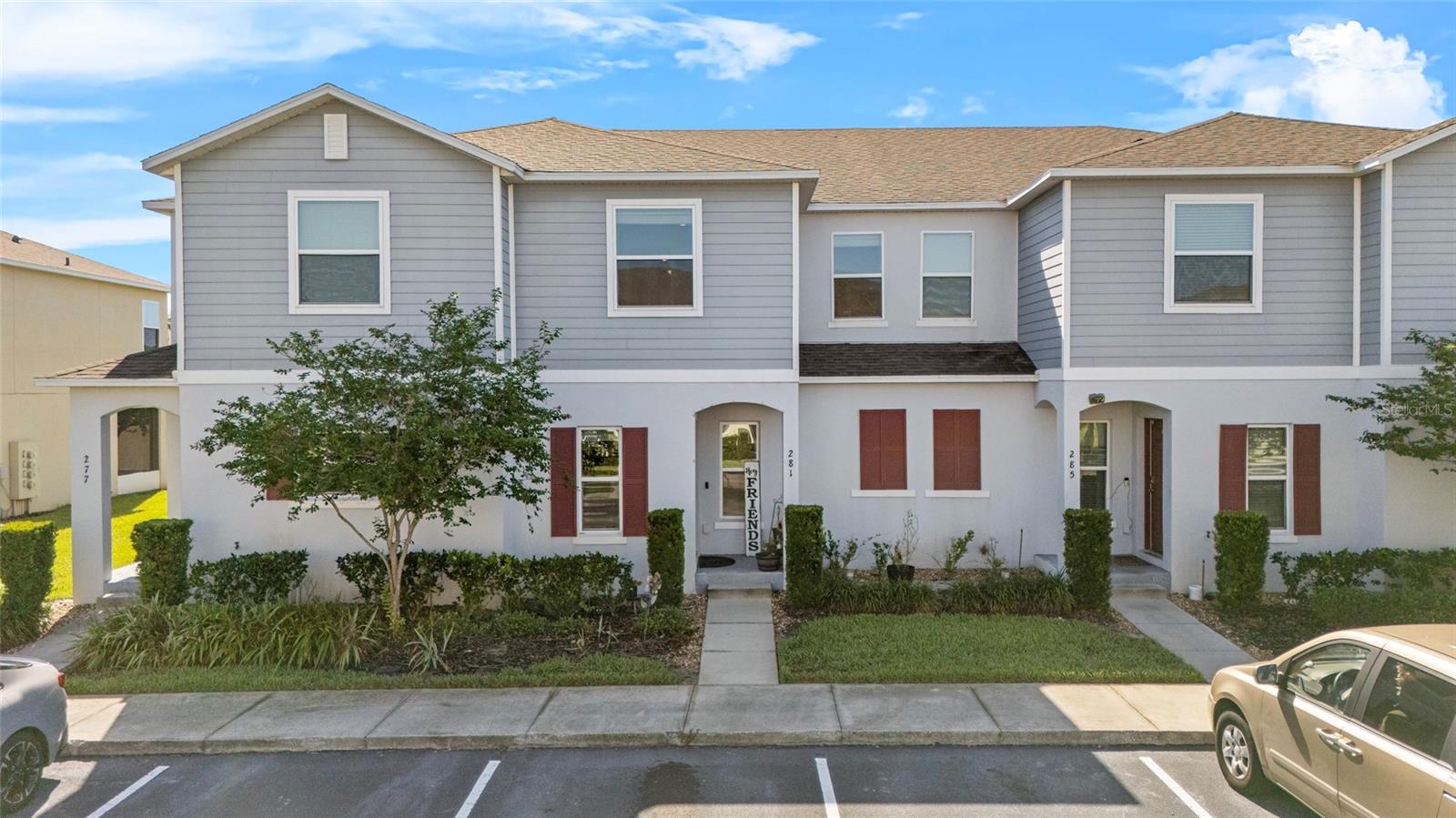 281 PRIMROSE DR