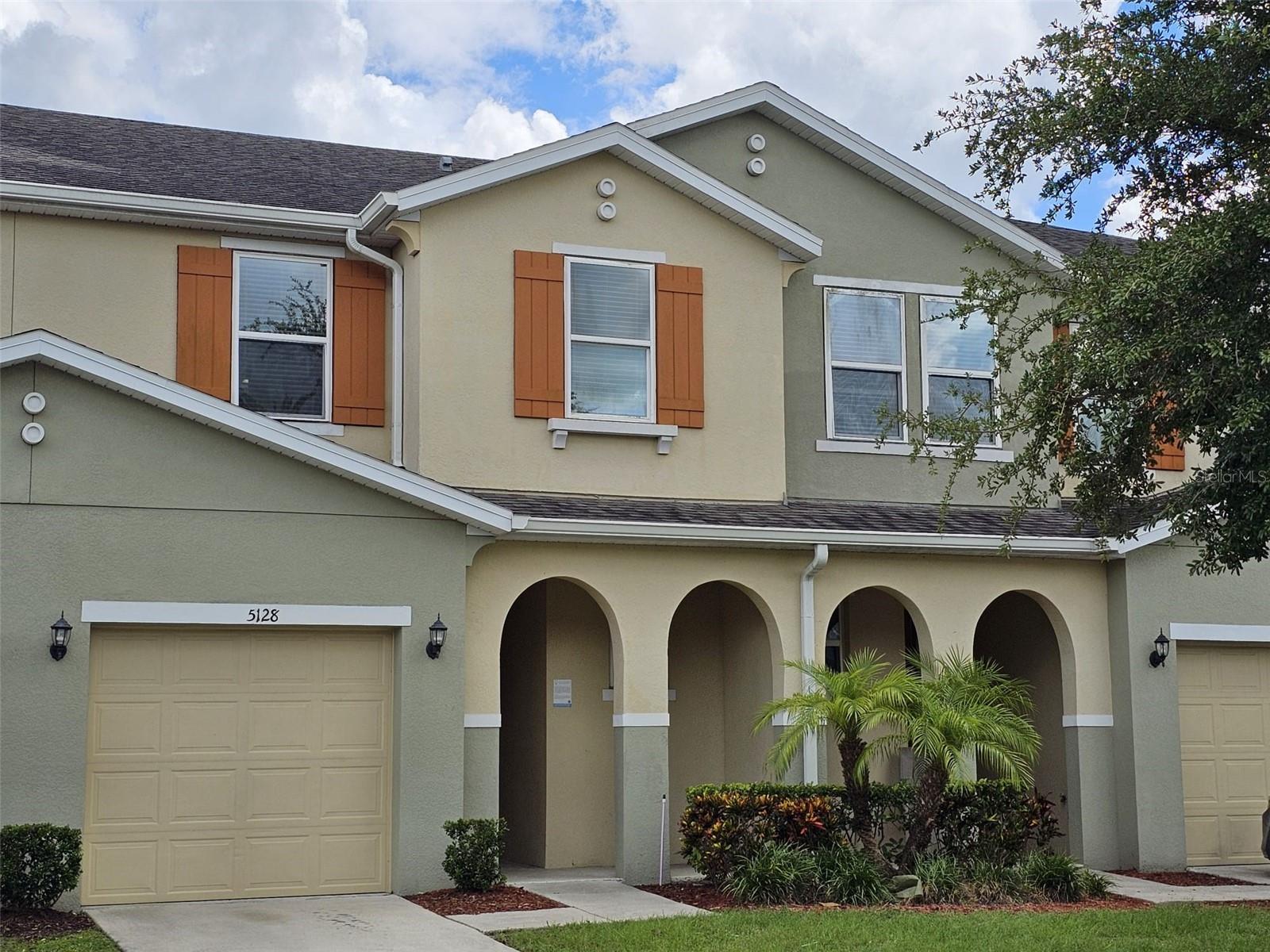 5128 CROWN HAVEN DR