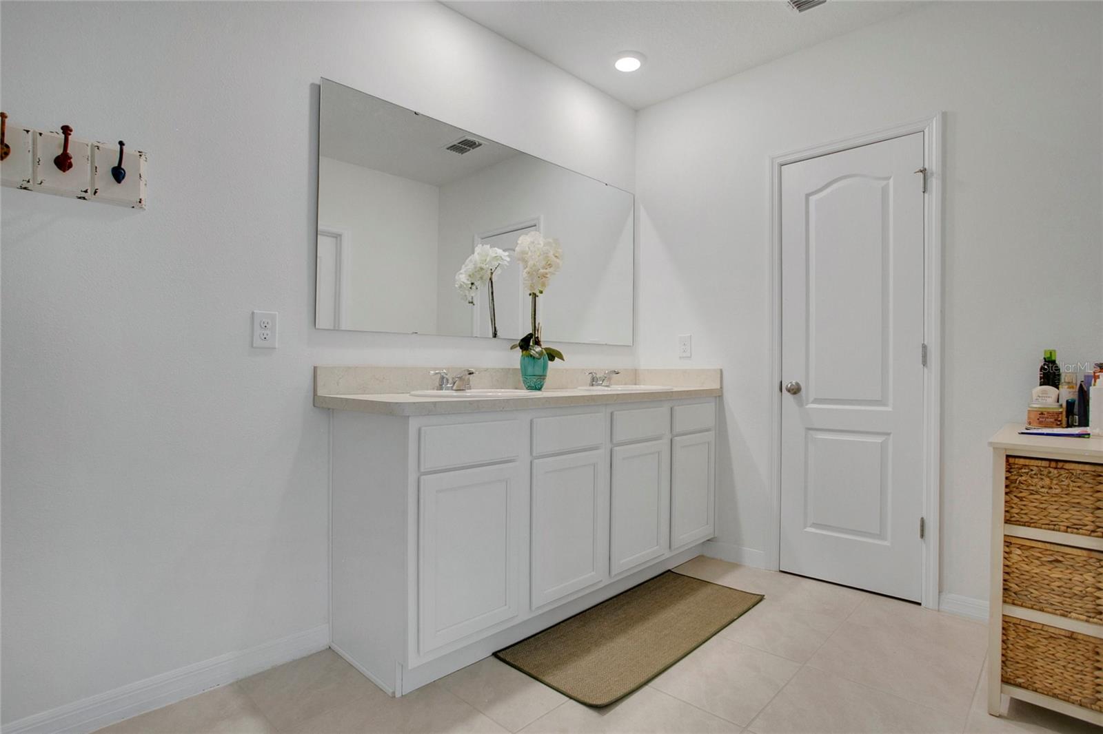 2834 COMMON CRANE CT