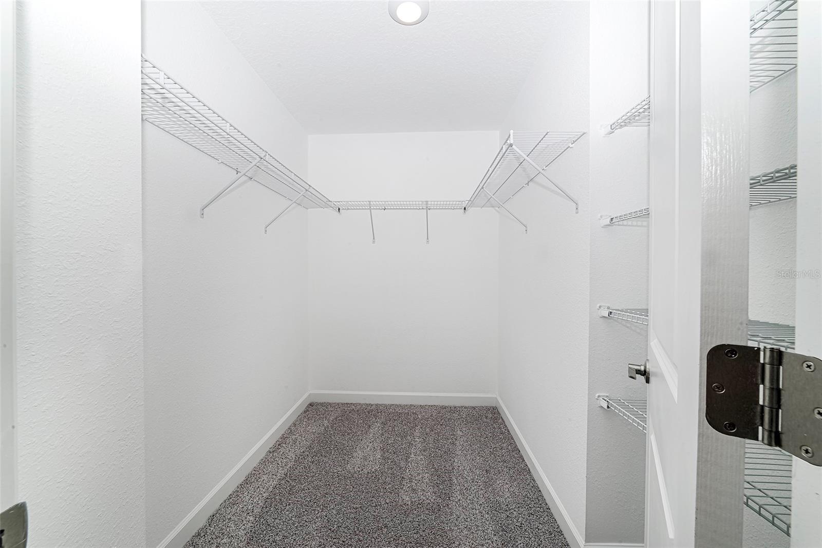 7530 SUMMERLAKE GROVES ST