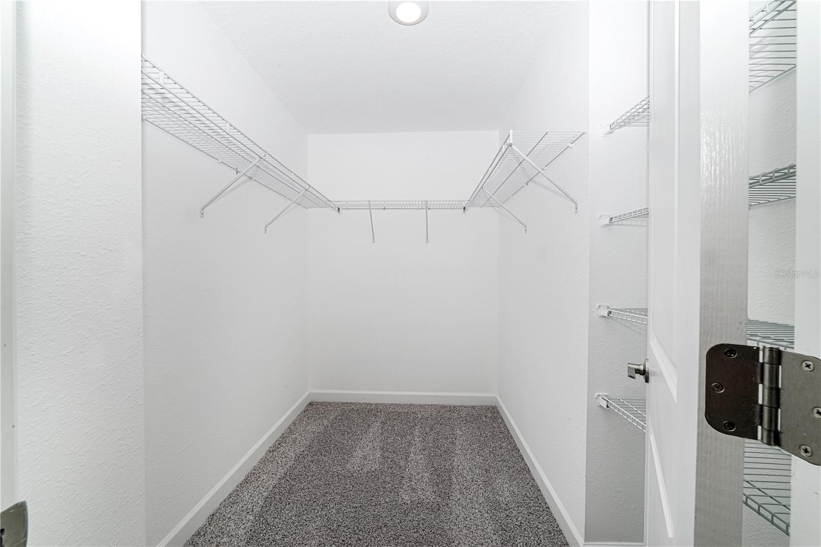 7530 SUMMERLAKE GROVES ST