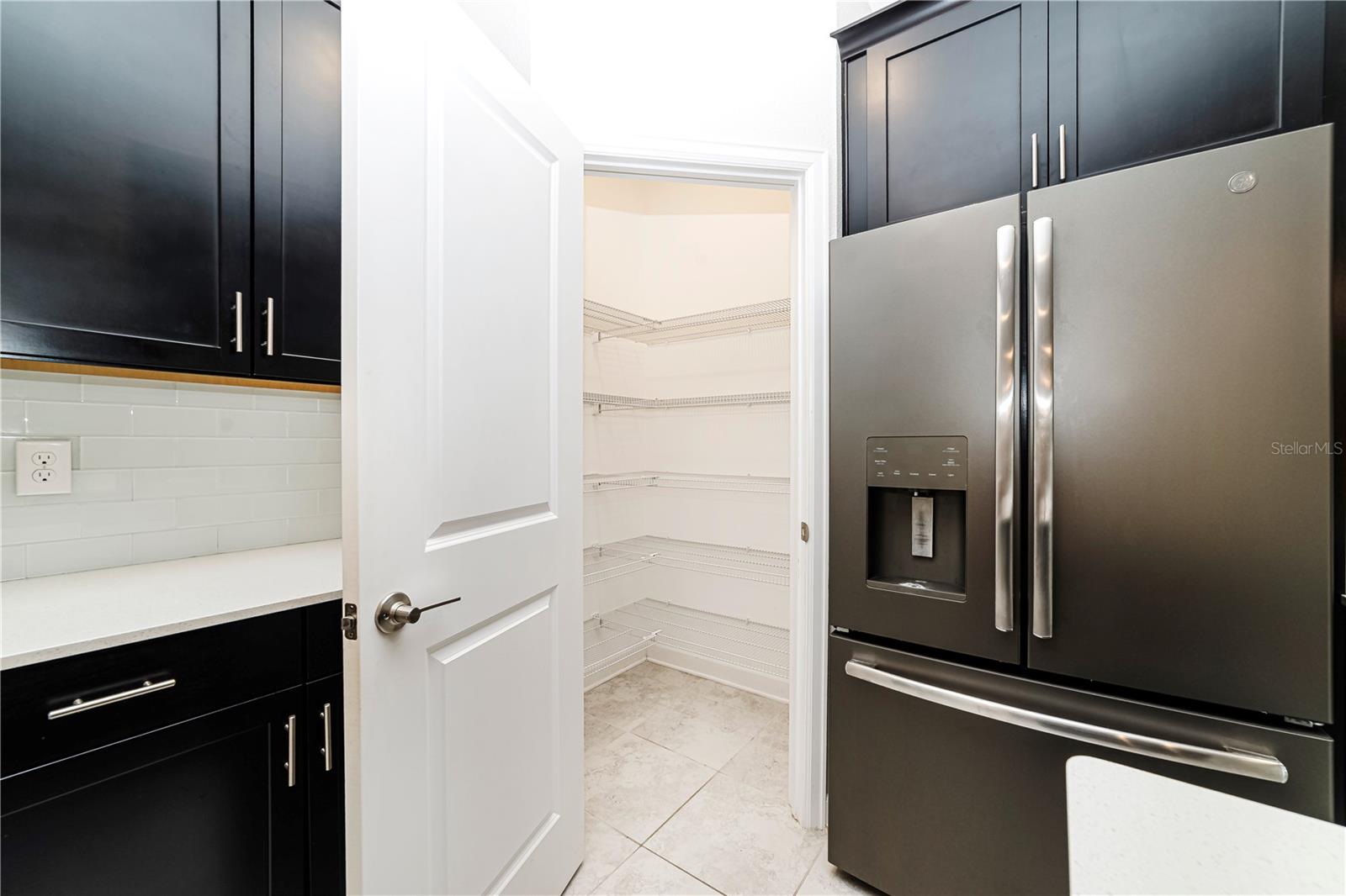 7530 SUMMERLAKE GROVES ST