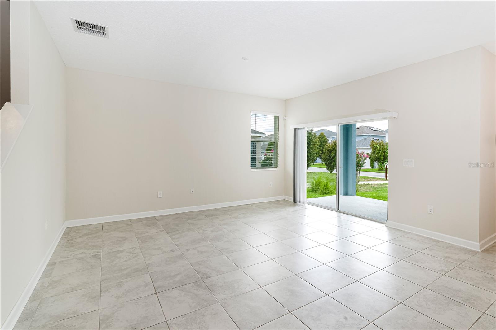 7530 SUMMERLAKE GROVES ST