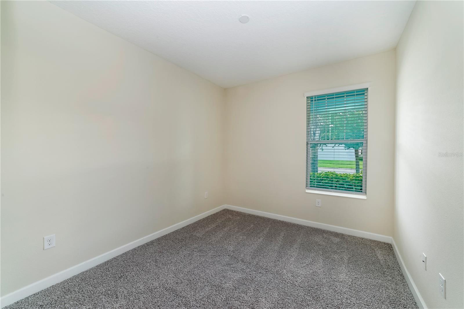 7530 SUMMERLAKE GROVES ST