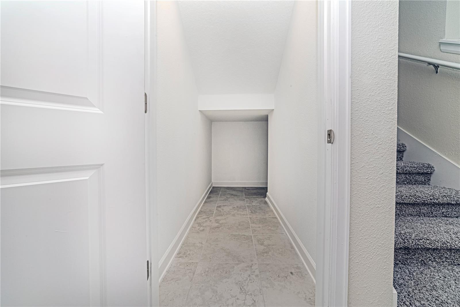 7530 SUMMERLAKE GROVES ST