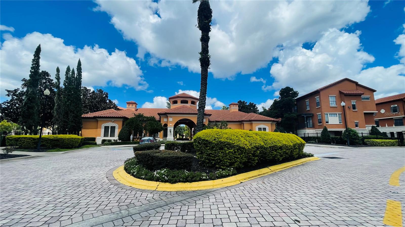 6149 METROWEST BLVD #305