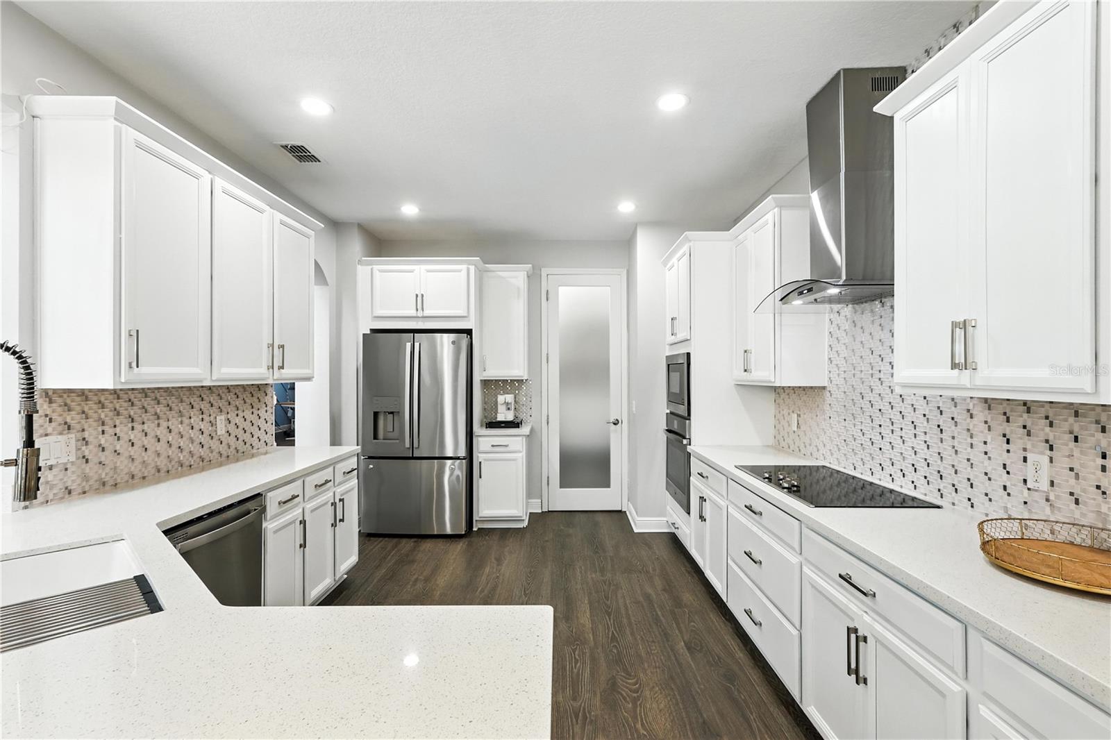 13924 JOMATT LOOP