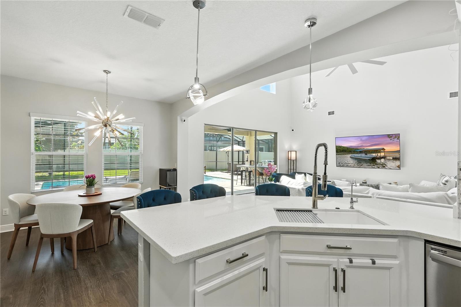 13924 JOMATT LOOP