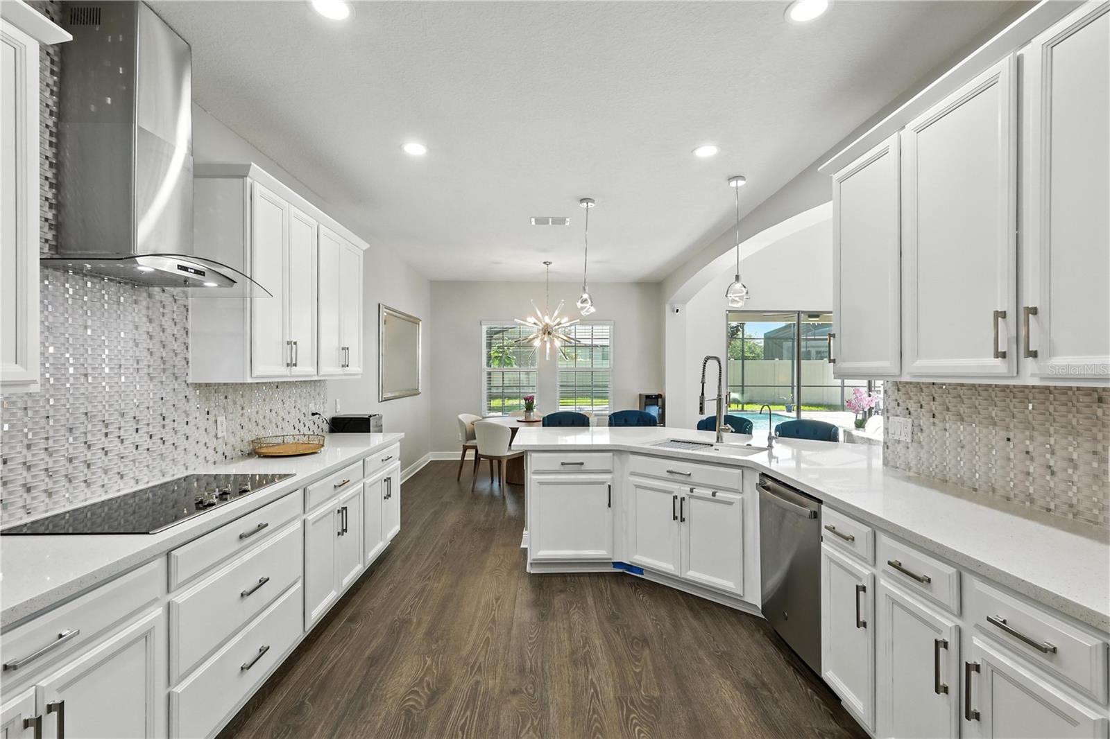 13924 JOMATT LOOP