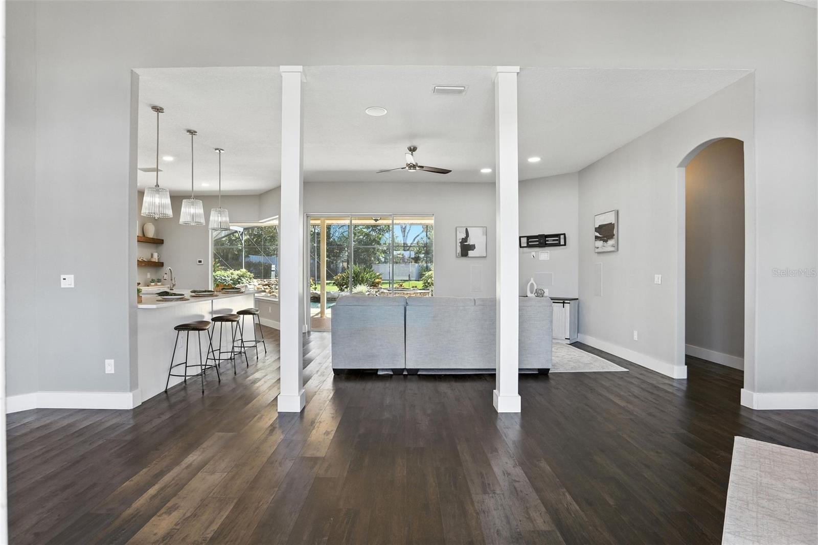 7819 CANYON LAKE CIR