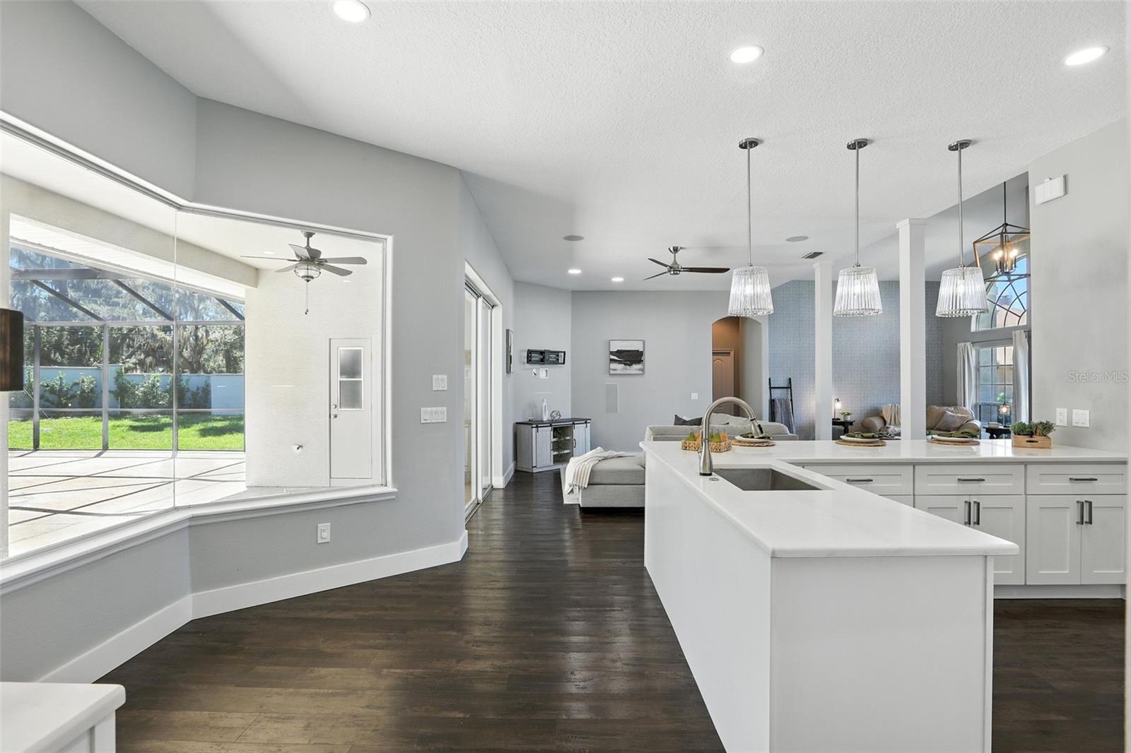 7819 CANYON LAKE CIR