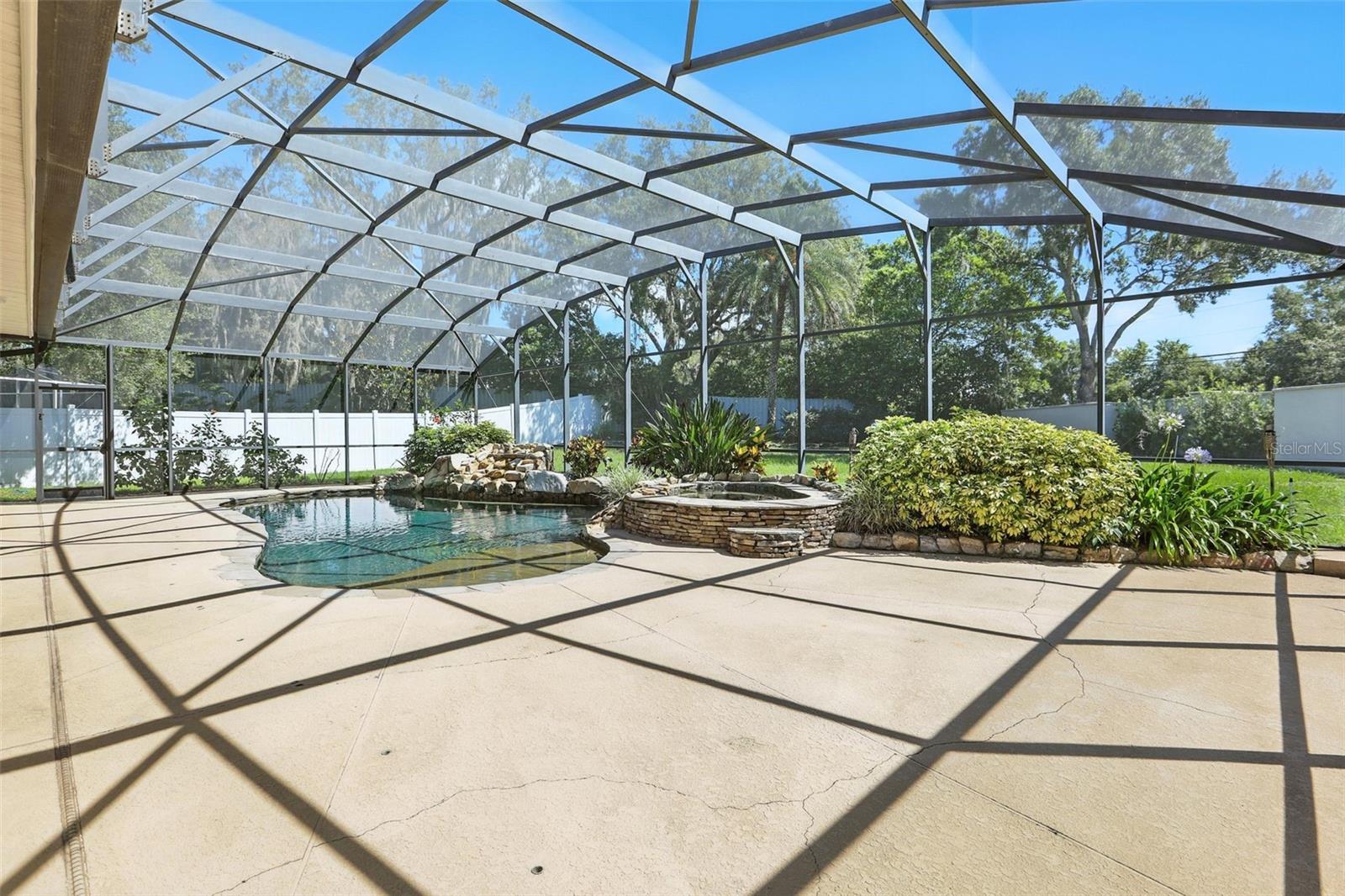 7819 CANYON LAKE CIR
