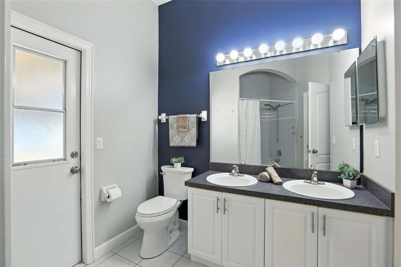 7819 CANYON LAKE CIR