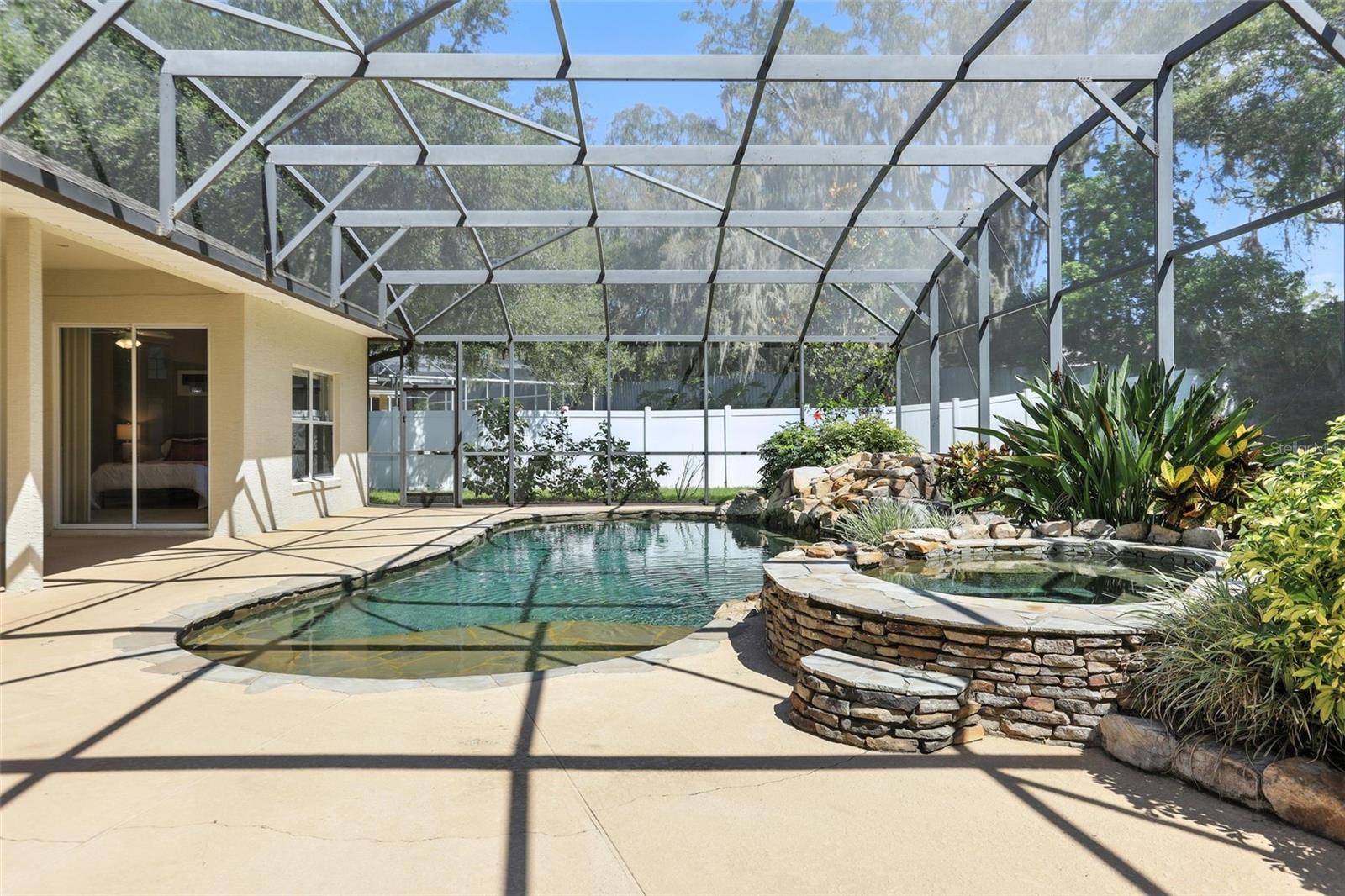 7819 CANYON LAKE CIR