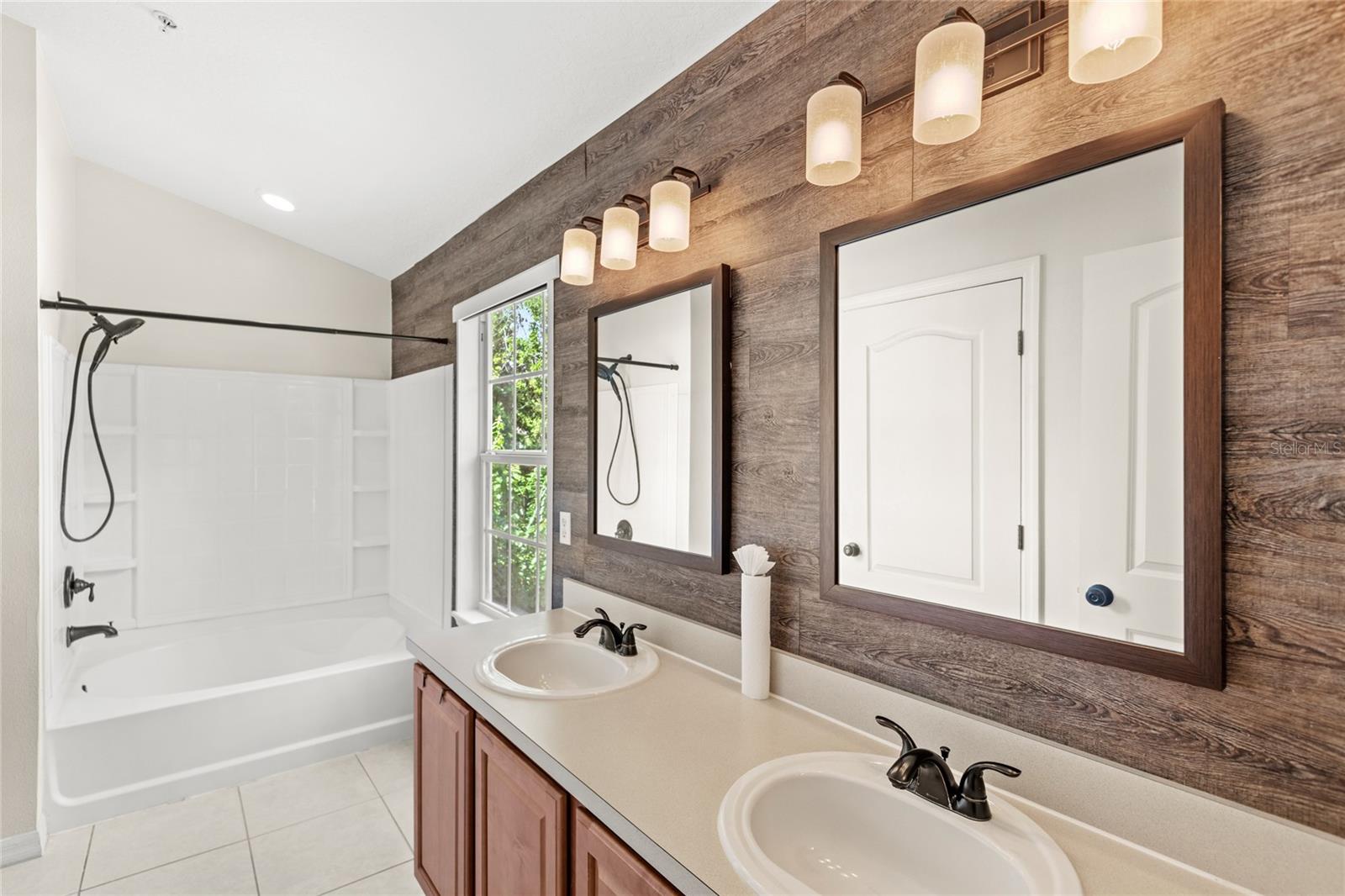 950 ASHWORTH OVERLOOK DR #C