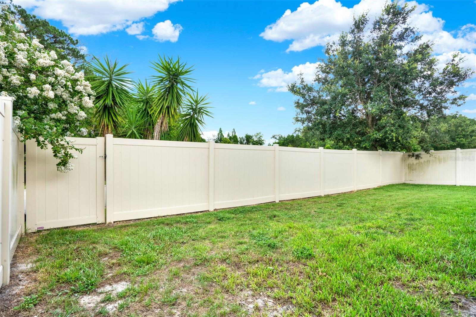 2216 SEQUOIA WAY