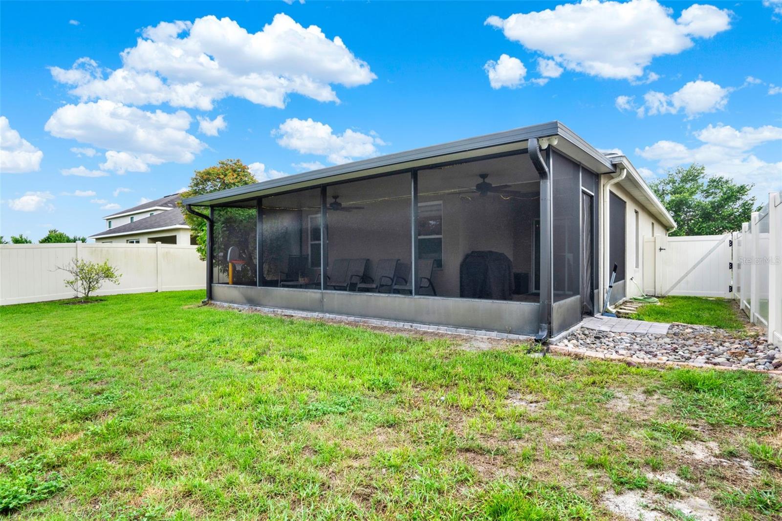 2216 SEQUOIA WAY
