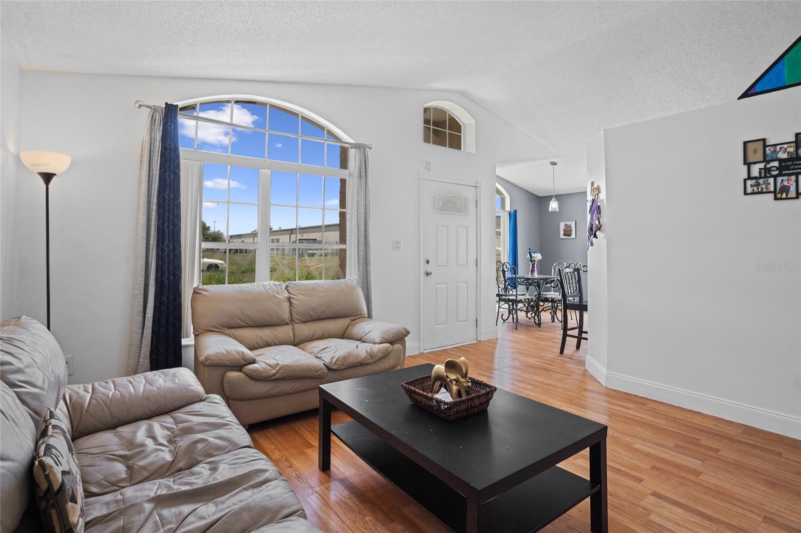 2338 HARBOR TOWN DR