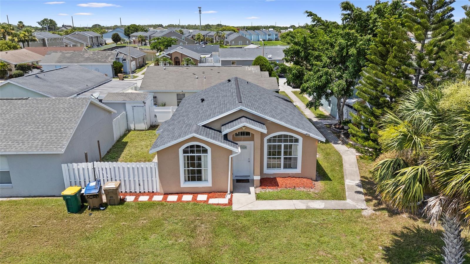 2338 HARBOR TOWN DR