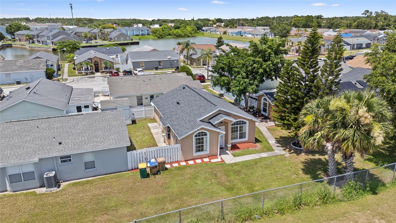 2338 HARBOR TOWN DR