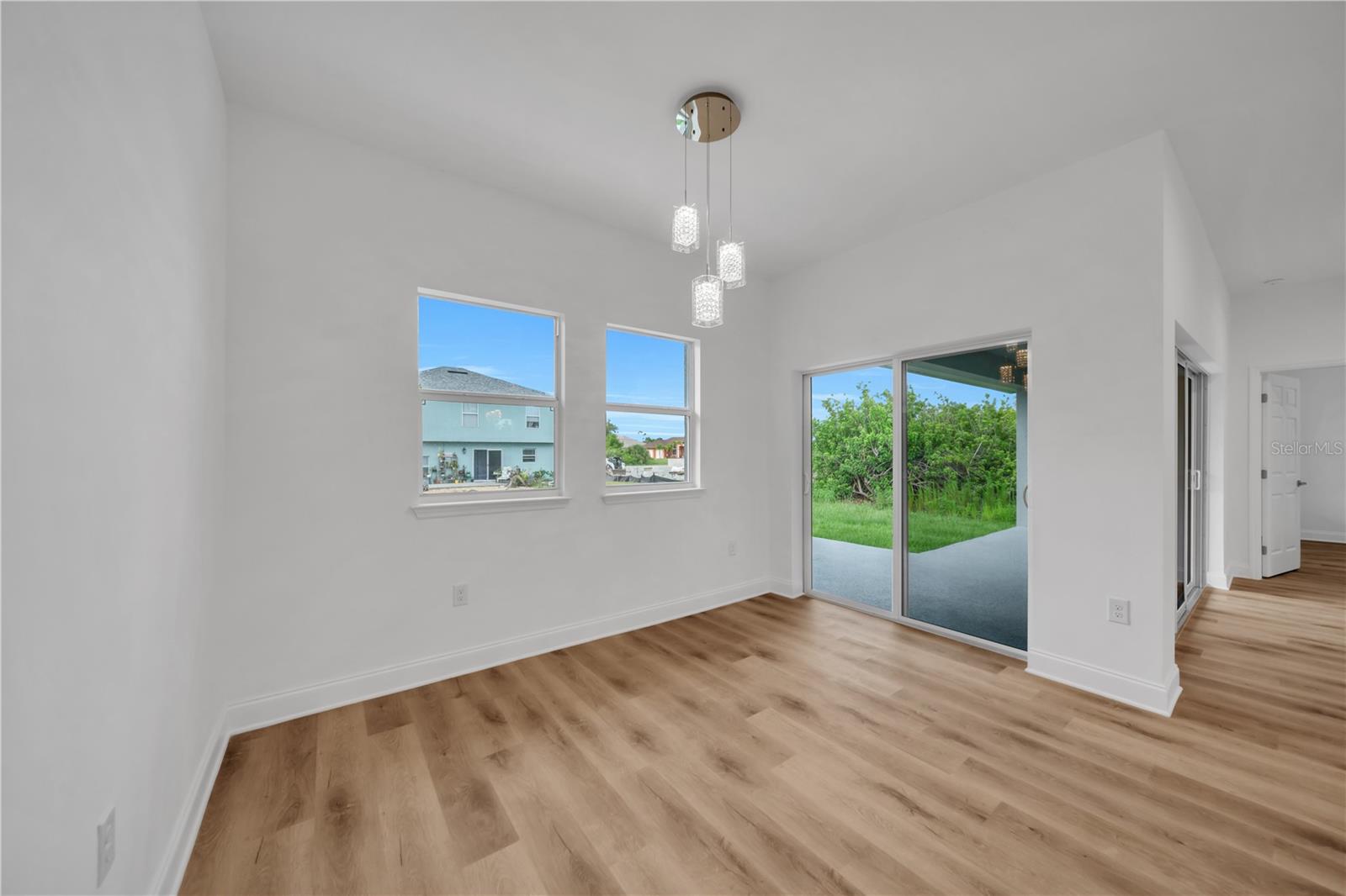 9333 HIALEAH TER