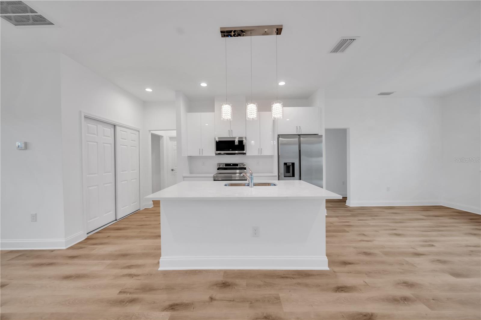 9333 HIALEAH TER
