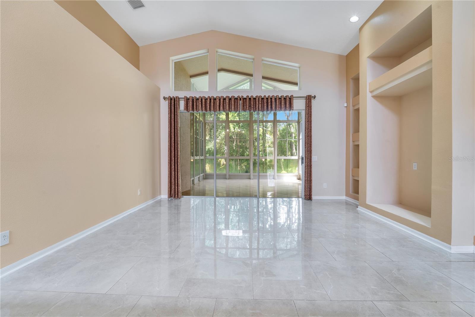 27045 SILVERLEAF WAY