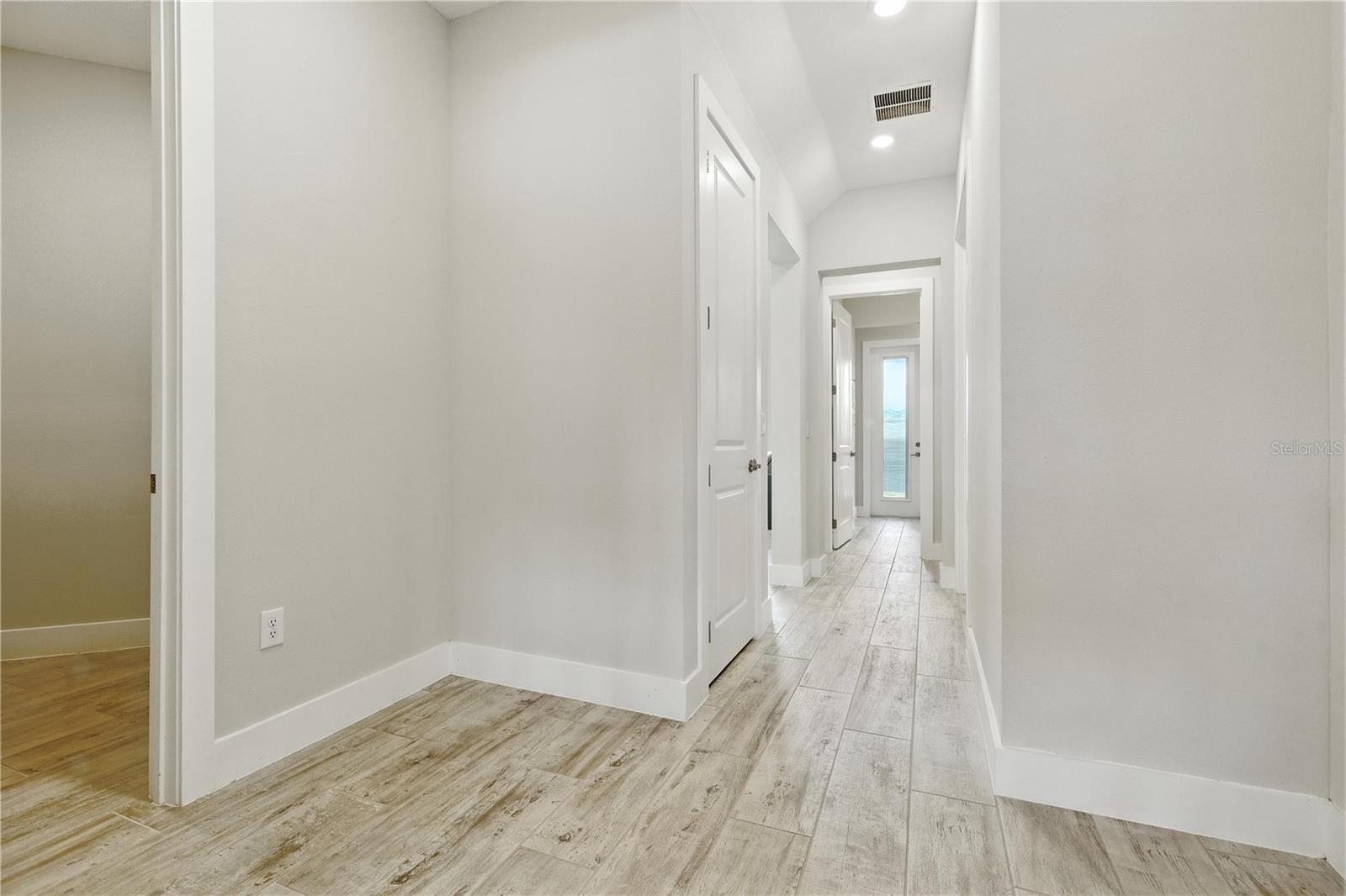 3198 SAILING PIER AVE