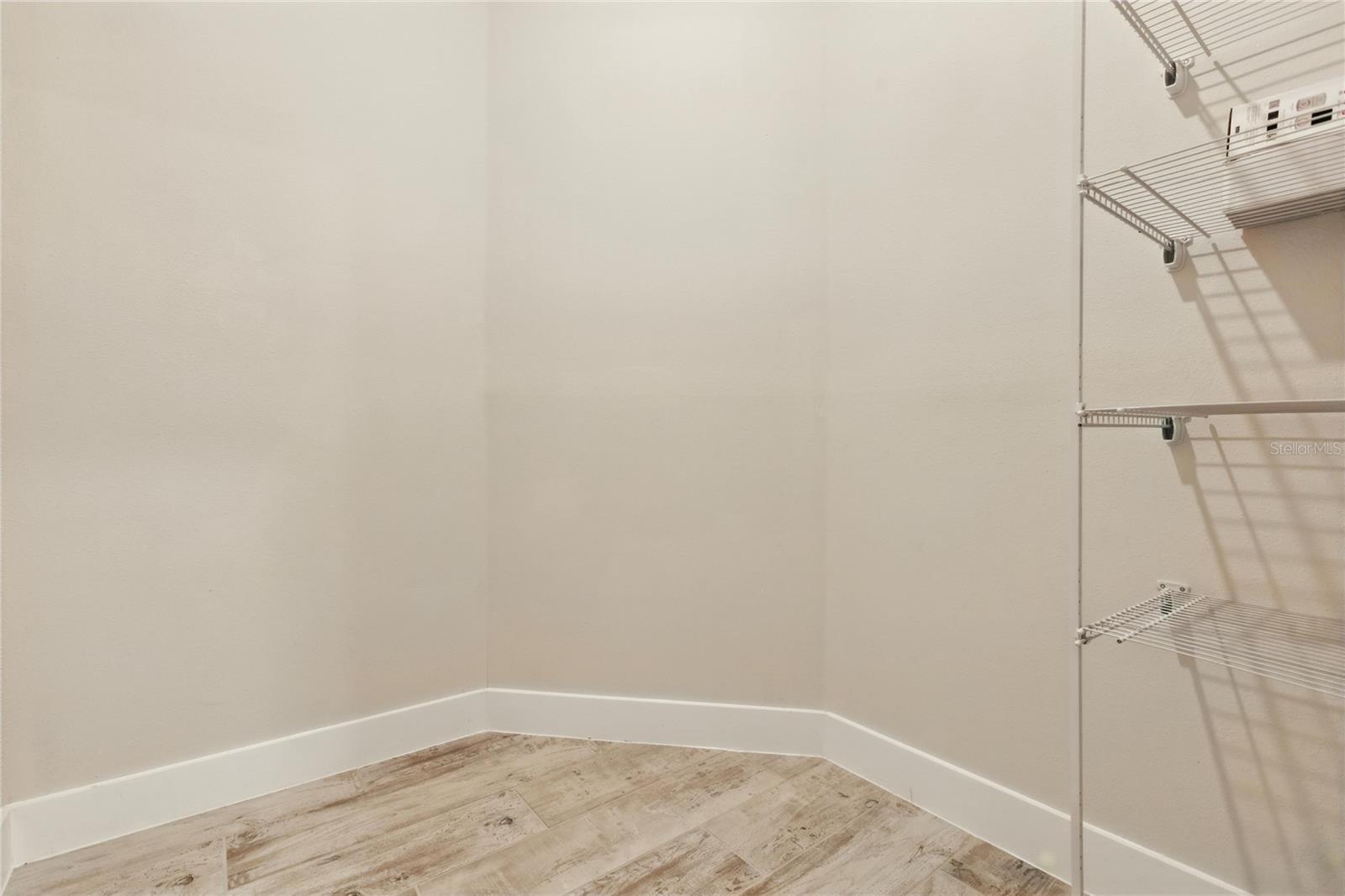 3198 SAILING PIER AVE