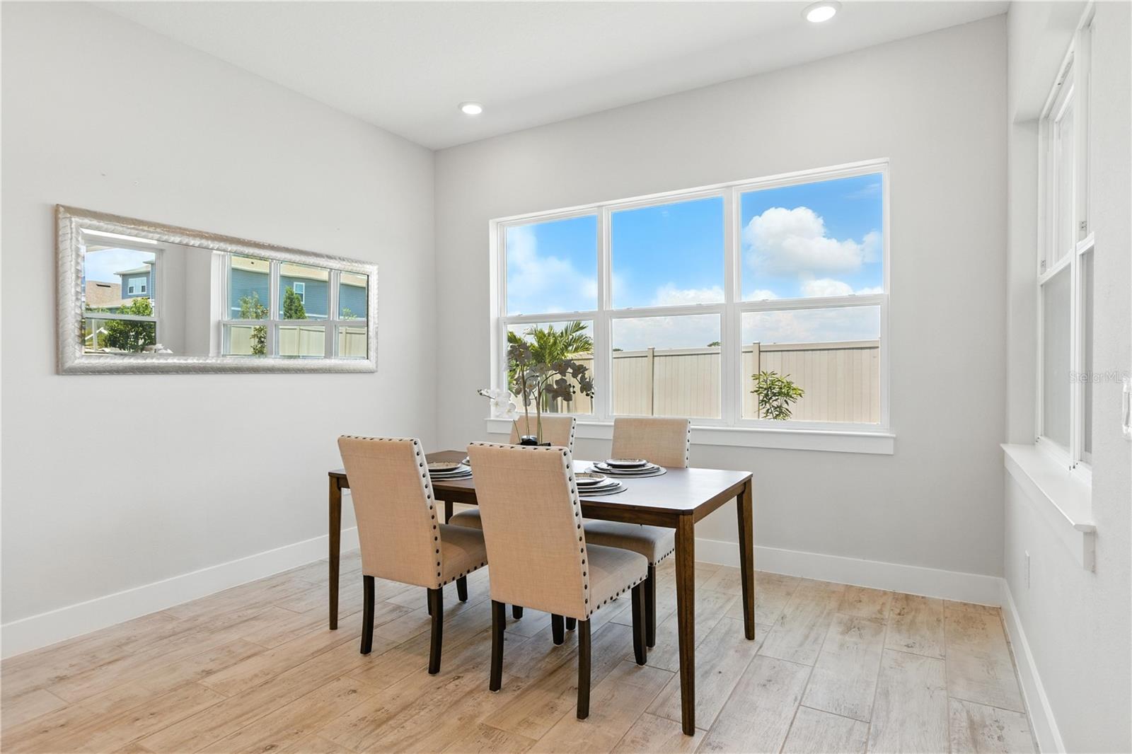 3198 SAILING PIER AVE