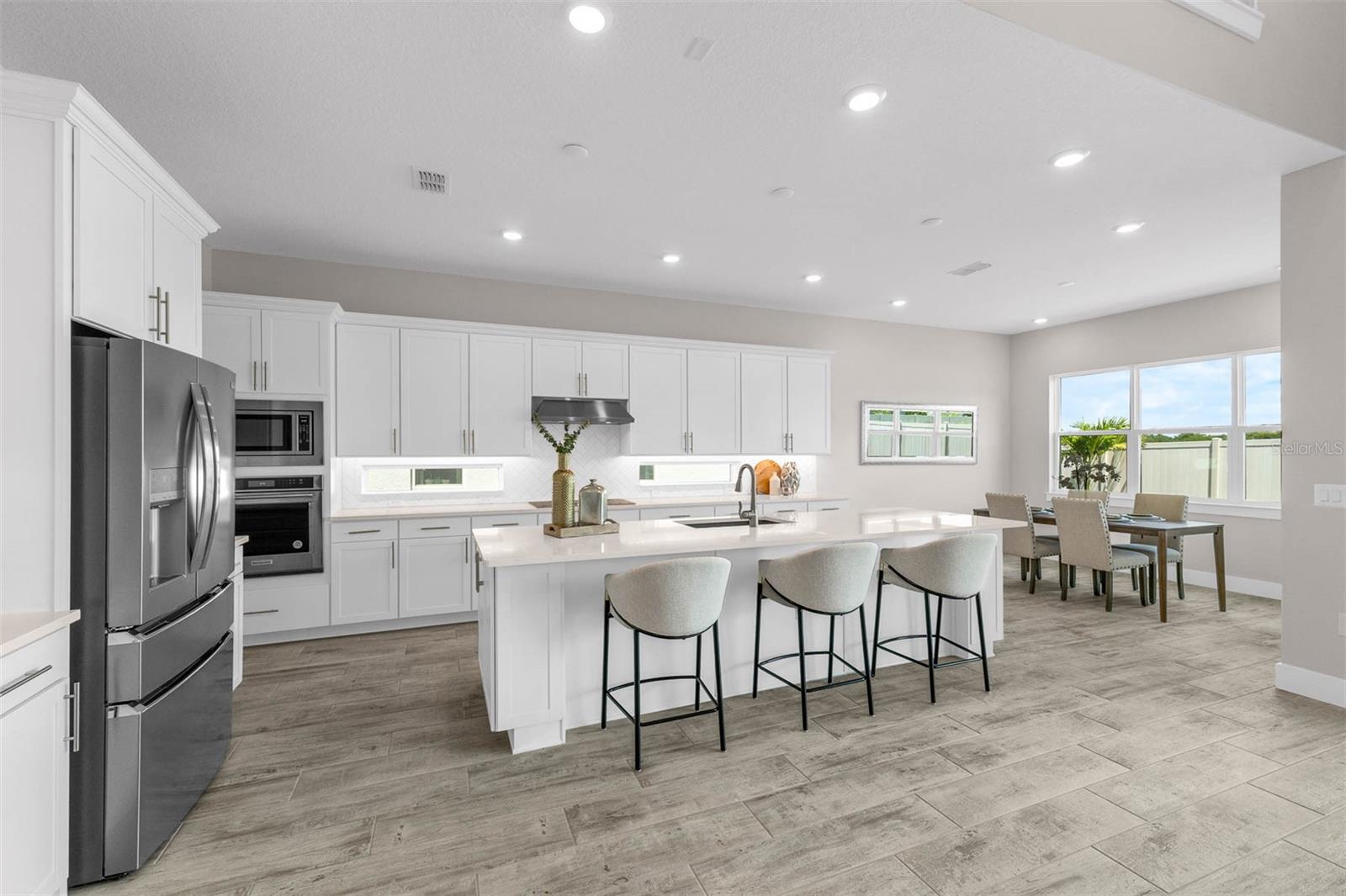 3198 SAILING PIER AVE