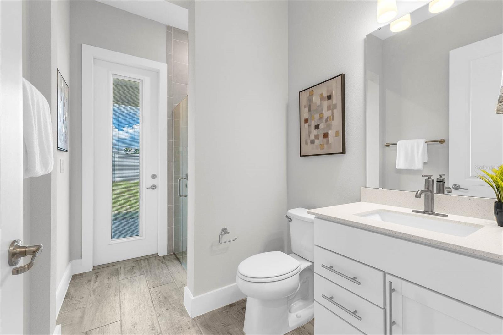 3198 SAILING PIER AVE