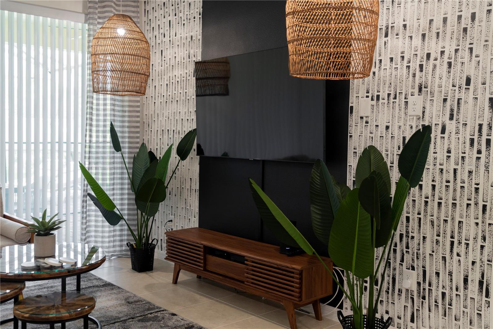 8981 AMELIA DOWNS TRL