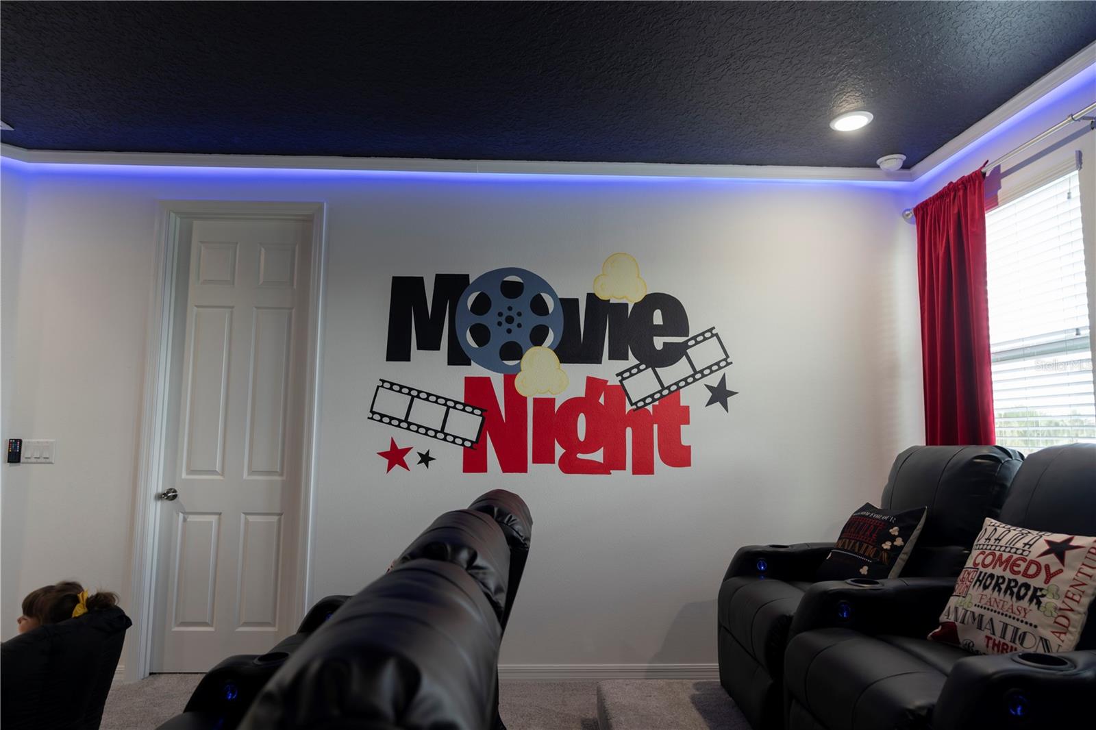 8981 AMELIA DOWNS TRL