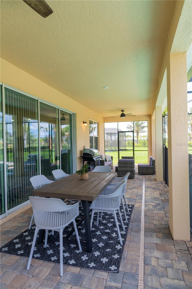 8981 AMELIA DOWNS TRL